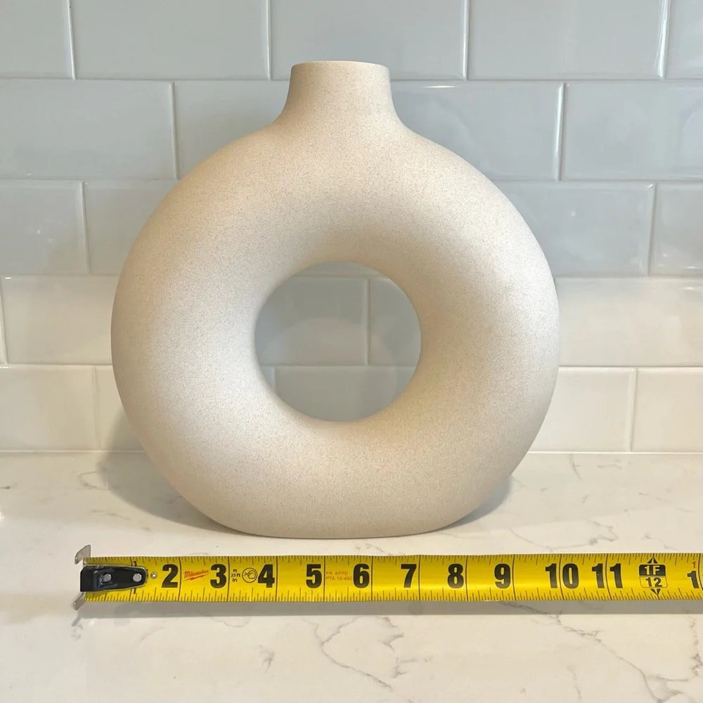 H&M Home Large 100% Ceramic Donut Vase Round Decorative Cream Light Beige
